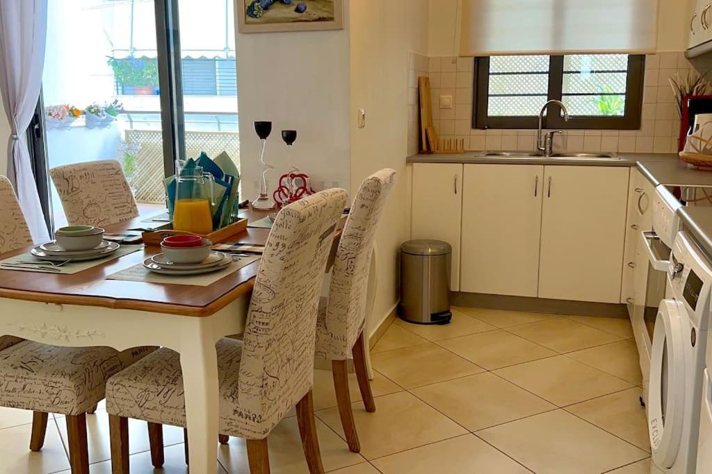 אתונה Elegant Apt 50Meters Close Acropolis מראה חיצוני תמונה